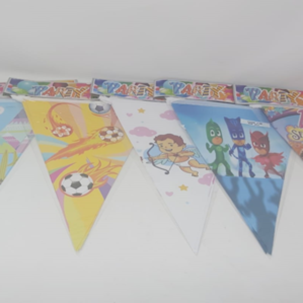 TRIANGULAR CHARACTER BANNER,34*21CM